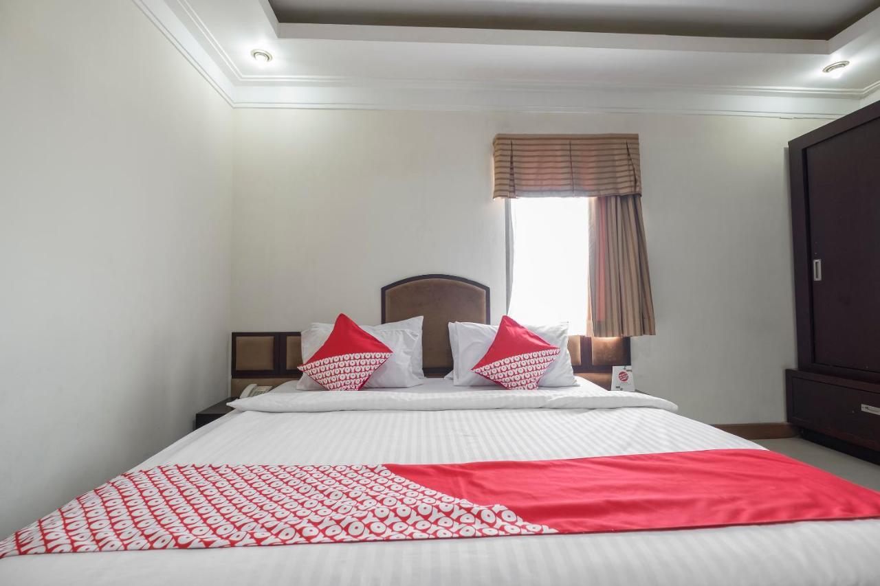 Oyo 1114 Hotel Denpasar Makassar Eksteriør billede